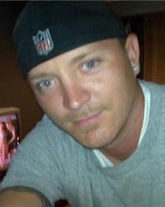 Man, 43. skylo3