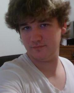 Man, 34. gayboi8990