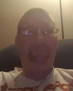 Man, 48. ds238840
