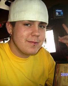 Man, 34. DJ420653