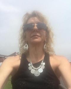 Woman, 66. Petitelady6072