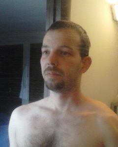 Man, 38. text4703732