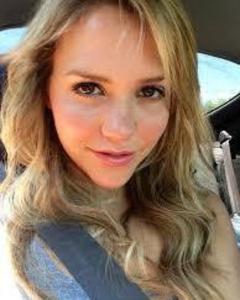 Woman, 37. kiss_r1
