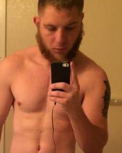 Man, 31. PJ_24