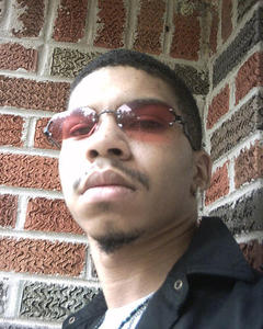 Man, 39. L3o345