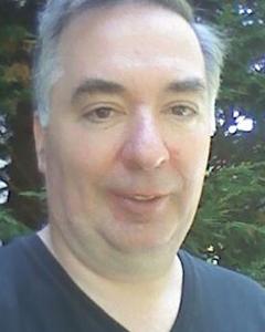 Man, 64. pantuflad