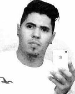 Man, 34. Medrano7377