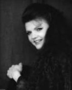 Woman, 65. EvaLiegh