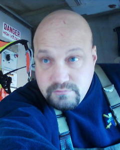 Man, 56. Engineer156190