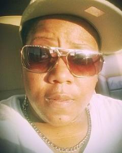 Woman, 47. Shan8363