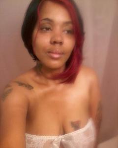 Woman, 55. Foxxy6052