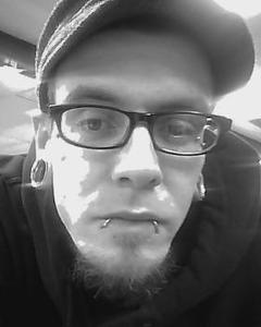 Man, 42. Frankie366267