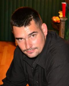 Man, 41. Kroll