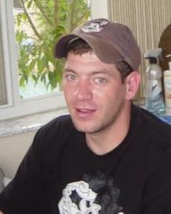 Man, 45. Tom1980110