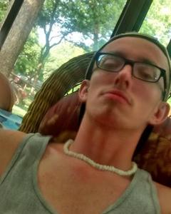 Man, 28. huskskin96