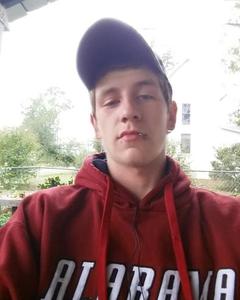 Man, 29. Derik7648