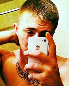 Man, 34. Hockeystud05