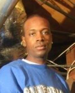 Man, 38. dayron3000