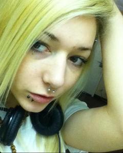 Woman, 33. callmehedie1
