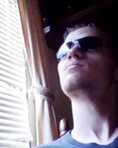 Man, 34. larsomanne
