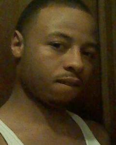 Man, 30. Travous