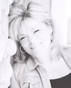 Woman, 65. Aimee027
