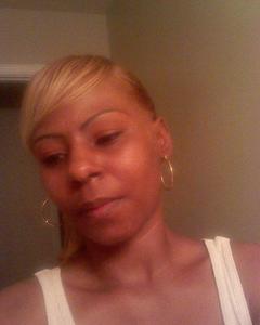 Woman, 50. kg941775