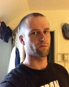 Man, 41. Decenteverythi