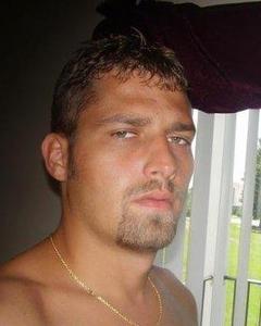 Man, 42. metilt