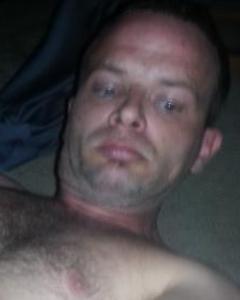 Man, 48. warNg4125