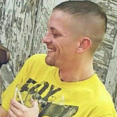 Man, 38. sringlekk